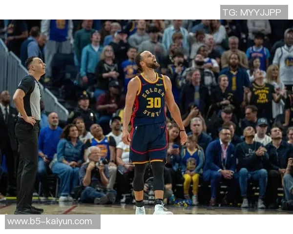 勇士胜太阳!库里+穆迪轰52分,4副角齐发挥,巴特勒伤退影响联接